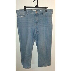 Nine West Chrystie Capri Medium Denim Straight Leg Sz 16